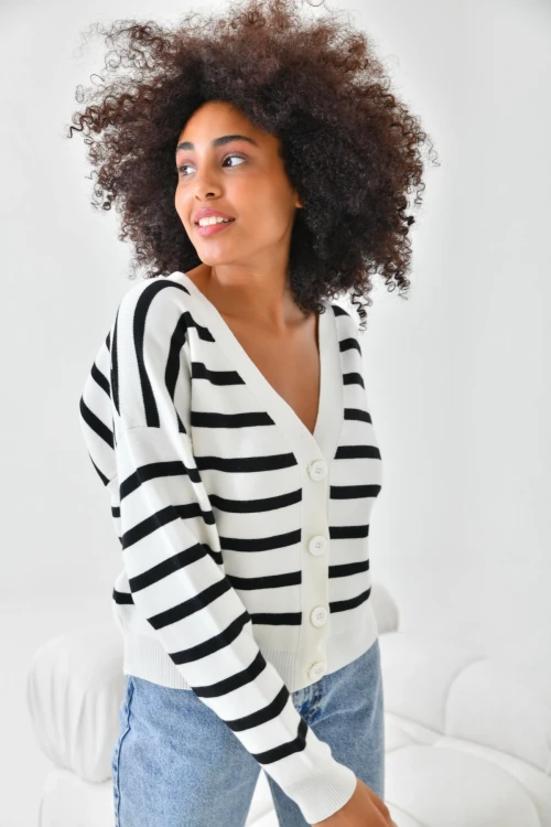 Çizgili Triko Hırka