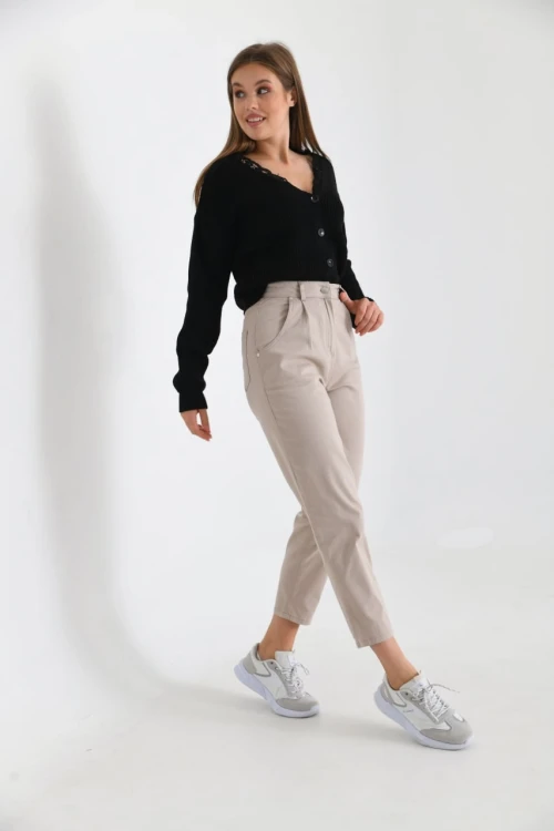 KADIN DAR PAÇA YAN VE ARKA CEPLİ JEAN PANTOLON