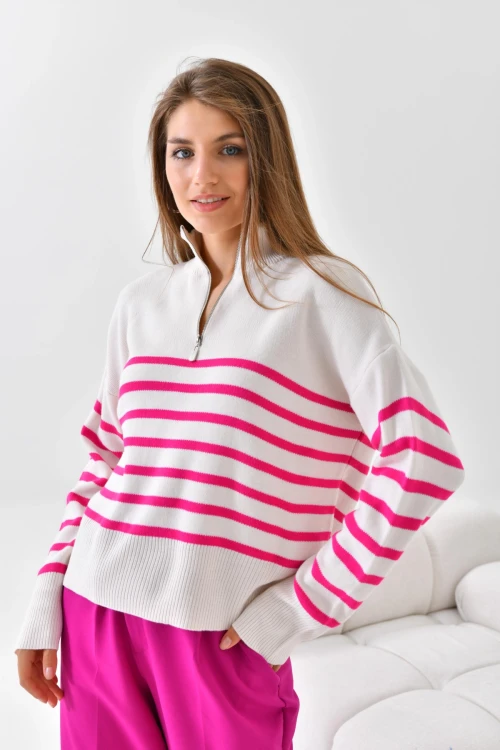 10341 KADIN FUŞYA YAKALI FERMUARLI ÇİZGİLİ DESENLİ  KAZAK