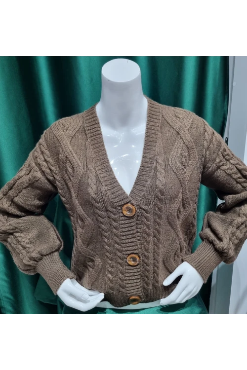 KADIN KAHVE V YAKA ÖNDEN DÜĞMELİ DESENLİ ÖRME TRİKA CEKET