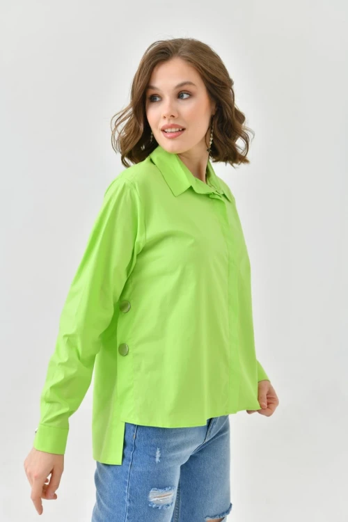 Kadın Gömlek Önü Kısa Arkası Uzun Yanları Düğmeli Gömlek Yeşil - 32008