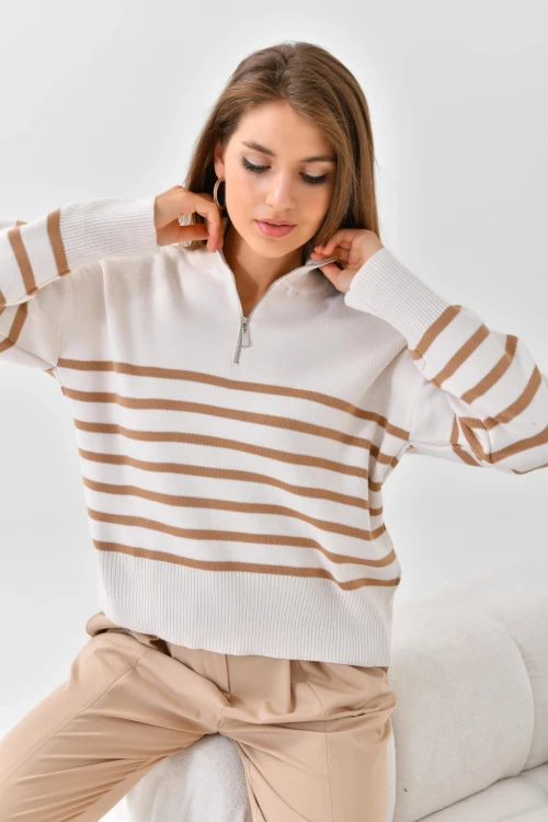 10341 KADIN CAMEL YAKALI FERMUARLI ÇİZGİLİ DESENLİ  KAZAK