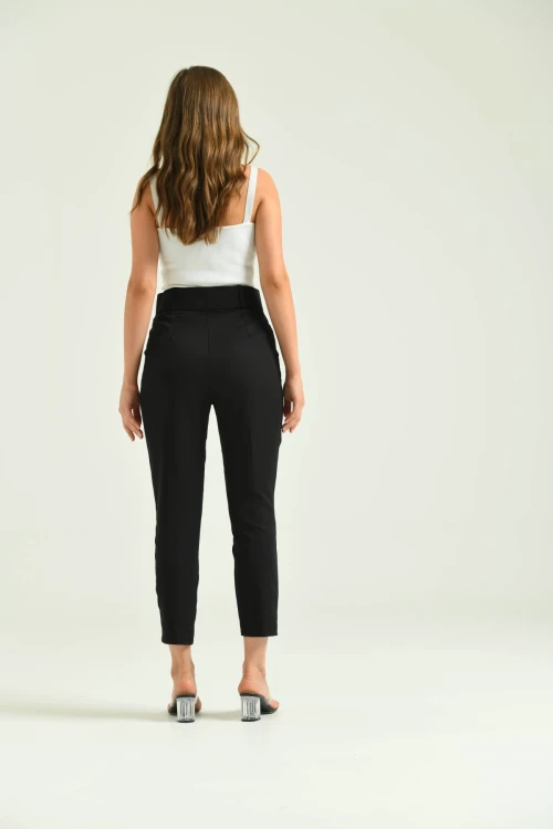 Kadın Pantolon Kemer Detaylı Basic Kadın Pantolon Siyah - T018