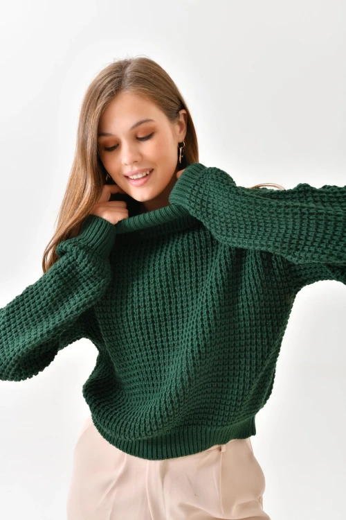 KADIN ZÜMRÜT BOĞAZLI BEL VE KOL LASTİKLİ TRİKO KAZAK