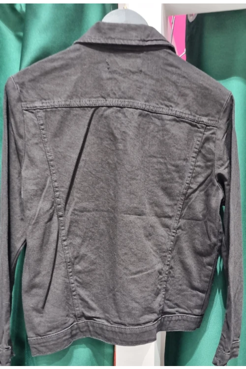 T081 SİYAH YAKALI CEPLİ KOL CEP ÖN DÜĞMELİ KISA CEKET