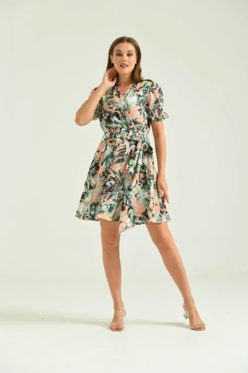 T112 YEŞİL V YAKA KISA BALON KOL BEL KEMERLİ DİZ ALTI ELBİSE