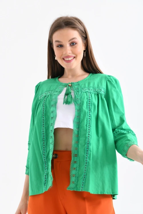 Yeşil Renk Önden Bağlama Detaylı Bluz