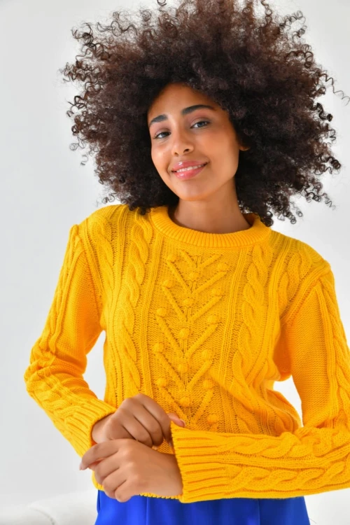 Kadın Kazak Örme Desen Detaylı Bel Boy Bisiklet Yaka Kazak Sarı - 6006