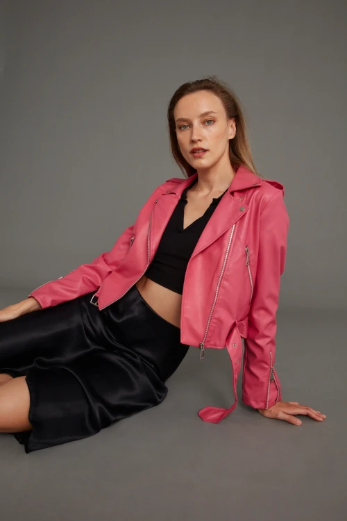 Kadın Mont Çok Cepli Bel Kemer Detaylı Deri Mont Pembe BİR BEDEN BÜYÜK ALINIZ -  M020