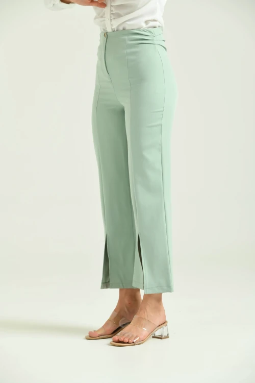 Kadın Pantolon Yan Büzgülü Paça Yırtmaçlı Kumaş Pantolon Mint - T033