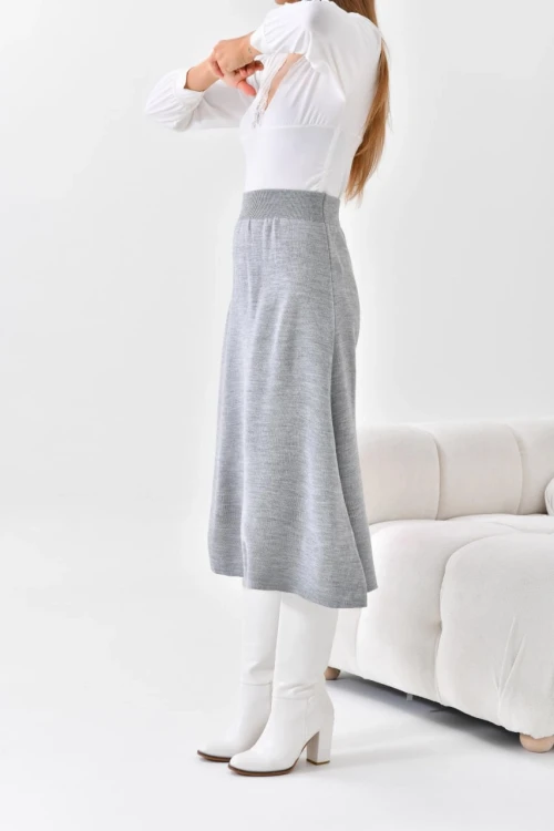 Kadın Yırtmaçsız Midi Boy Triko etek - Kadın Etek Yırtmaçsız Midi boy Triko Etek Gri - 10355