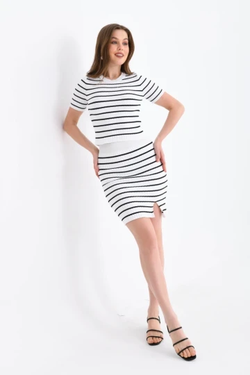 10158 BEYAZ BİSİKLET YAKA KISA KOLLU ÇİZGİLİ MİNİ ETEKLİ TRİKO TAKIM