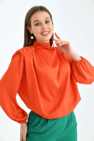 Kadın Gömlek Arkası Fermuarlı Vatkalı Omuz Dökümlü Saten Gömlek Nar - 30050