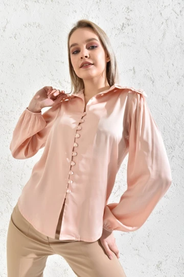 Kadın Gömlek Saten Yakası Çiçek Desenli Kadın Gömlek Pudra - 32006