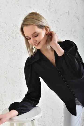 Kadın Gömlek Saten Yakası Çiçek Desenli Kadın Gömlek Siyah - 32006